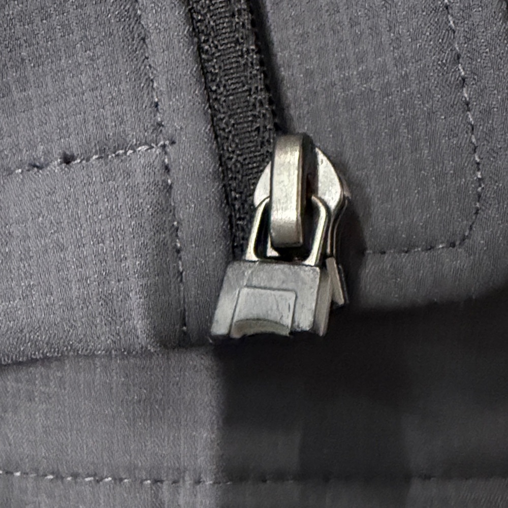 Free country Men's Gray and Black Softshell Jacket size XL - Picture 8 of 12